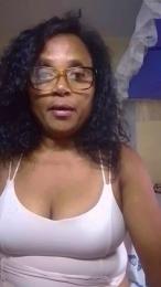 momsexy_xxx webcam model stream image