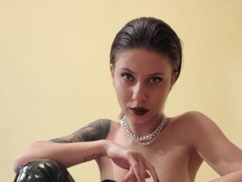 MarryMenedez webcam model stream image