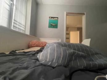 ViaBlossom webcam model stream image