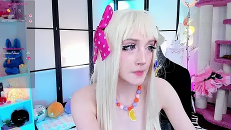 MilkyCute webcam model stream image