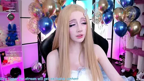 MilkyCute webcam model stream image