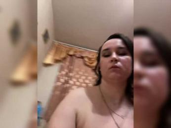 SaliiOnli webcam model stream image