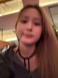 yuki_june webcam model stream image