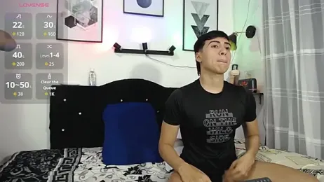 Thomas_and_lyan webcam model stream image