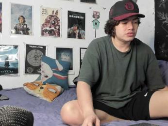 HotHoneyChile webcam bongacams model stream image