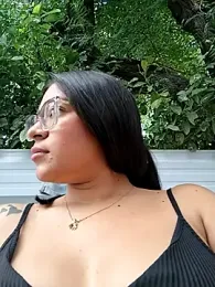 -VICKKY webcam model stream image