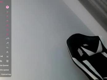 classy_mikah webcam model stream image