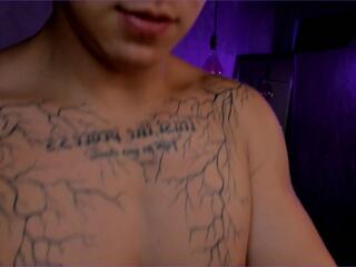 Ashton Hils webcam model stream image