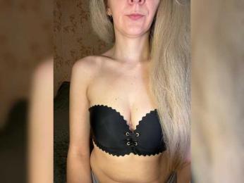 AnnaFlowers webcam model stream image
