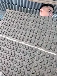 hoteder webcam model stream image