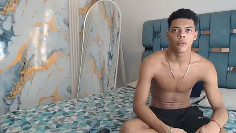 PRETTY_FEM webcam model stream image