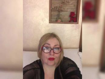 luxuriousGoddess webcam model stream image