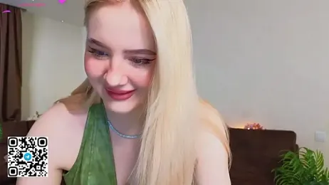 oliviabr0wn0 webcam stripchat model stream image