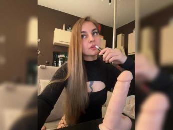 KrisVXN webcam bongacams model stream image