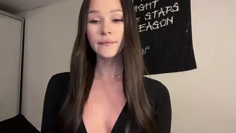 ur_molly webcam stripchat model stream image