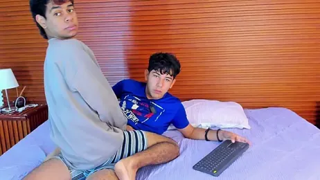 peakk_twiinns webcam model stream image