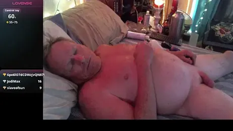 Pussyeat2please webcam model stream image