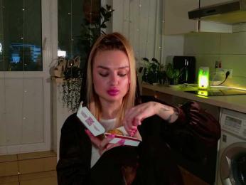 Tatachka1 webcam model stream image