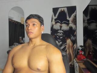 Karl Mendez webcam model stream image