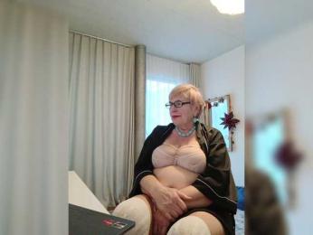 SweetCherry00 webcam model stream image