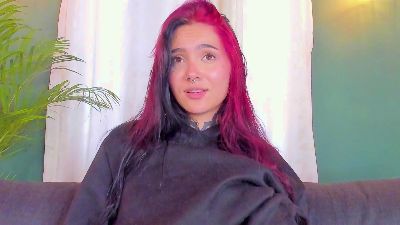sara_queen9 webcam cam4 model stream image