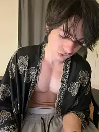 SasukeUhchiaa webcam stripchat model stream image
