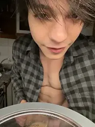 SasukeUhchiaa webcam stripchat model stream image
