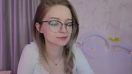 vialeta_baby webcam model stream image