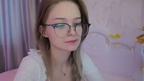 vialeta_baby webcam model stream image