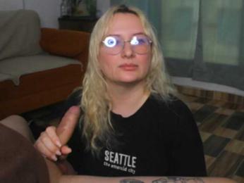 CherryAndAndy webcam model stream image