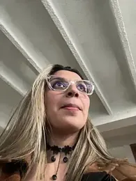 Isabella_Varella webcam model stream image