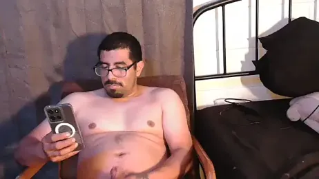 k1oudE webcam stripchat model stream image