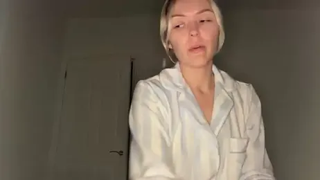 lolableux webcam model stream image