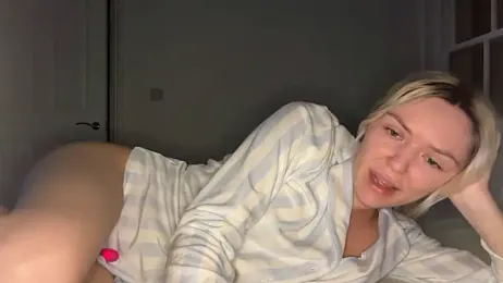 lolableux webcam model stream image