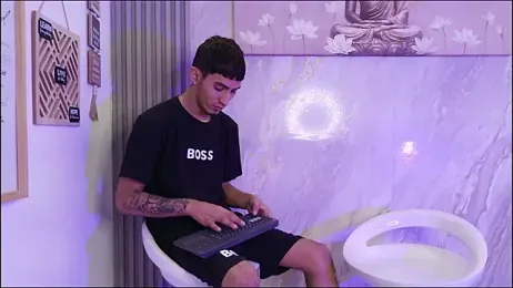 HORNY_PRETTY webcam model stream image