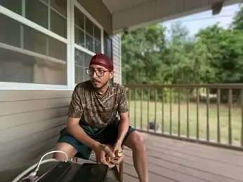 ThrowedWorldWide webcam model stream image