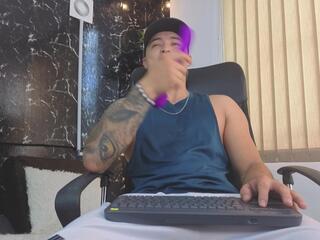 Allanx Ferrer webcam model stream image