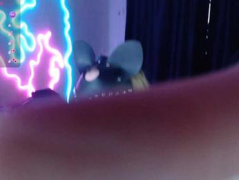 Framery webcam bongacams model stream image