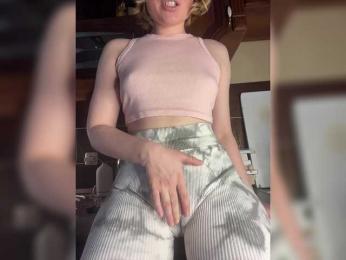 A-Huli webcam bongacams model stream image