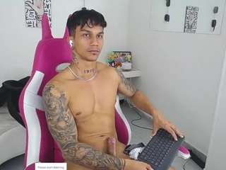 leonardprice1 webcam camsoda model stream image