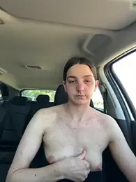 DoriDelux66 webcam model stream image