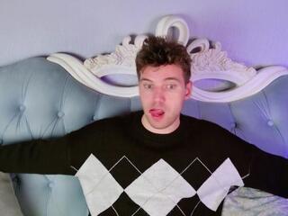 Arthur Andrews webcam model stream image