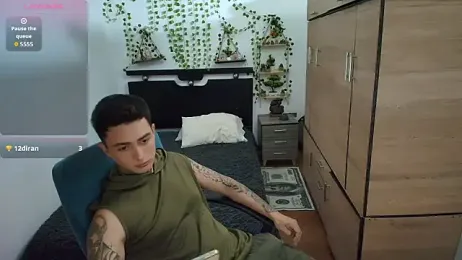 santii_ss webcam model stream image