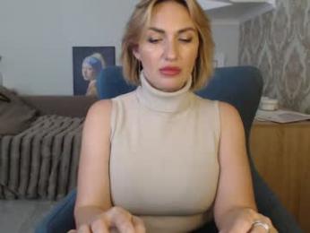 mallinia webcam model stream image