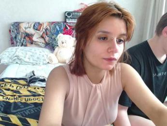 TheSluttyFox webcam model stream image
