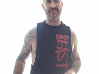 Killian & Crew webcam model stream image