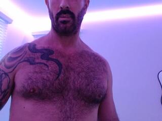 Killian & Crew webcam model stream image