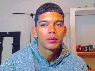 themykeone webcam camsoda model stream image