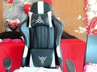 danna38topless webcam model stream image