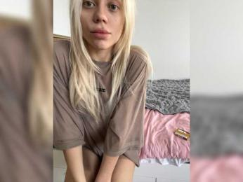 krazyBitch webcam bongacams model stream image